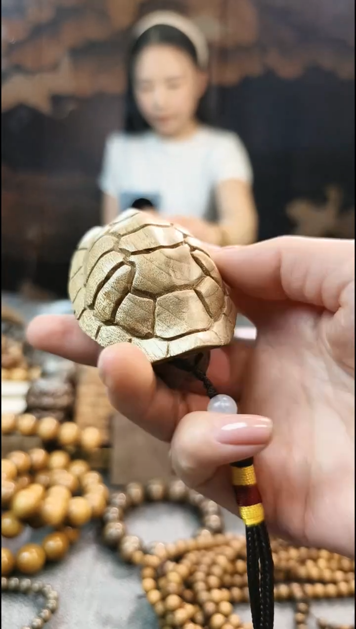 金丝楠富甲天下手把件