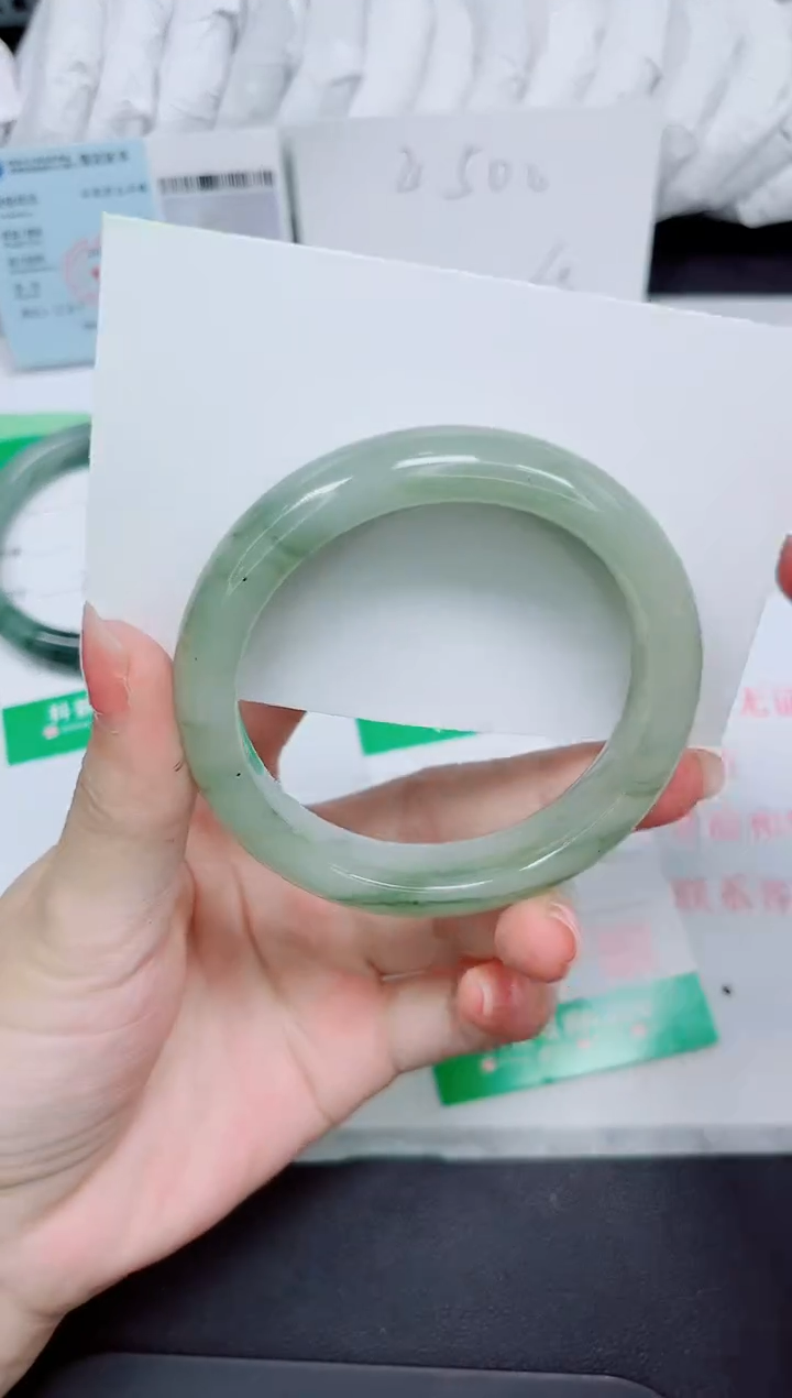 石英质玉手镯未镶嵌83-54