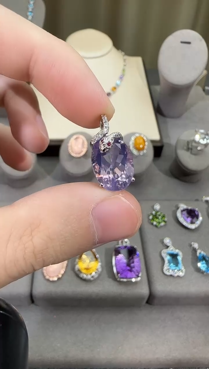 颈饰银S925镶嵌水晶10*14mm薰衣草吊坠设计款