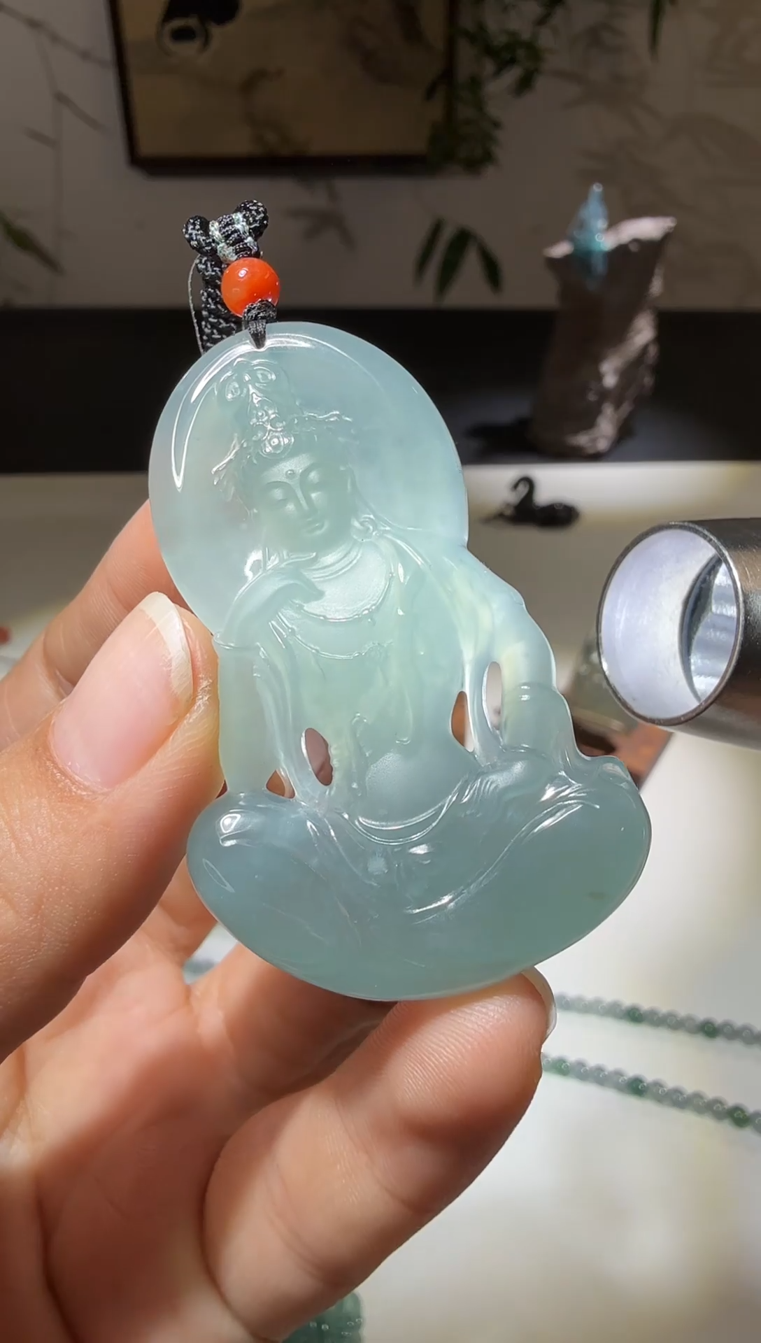 吊坠(不含链)未镶嵌翡翠观音