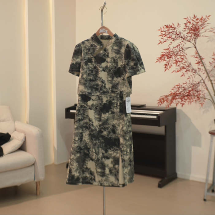 D228 水墨印染短袖上衣+侧开叉高腰半身裙牛仔两件套 89432