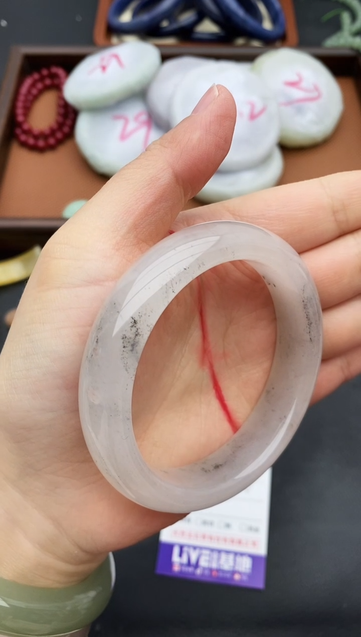 未镶嵌手镯石英质玉61+57/58