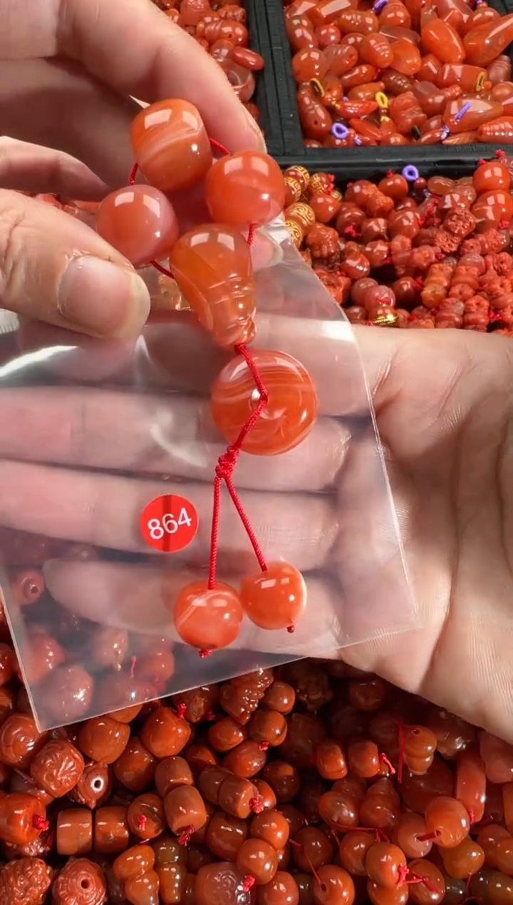 【闪购商品】南红玛瑙颈饰未镶嵌1