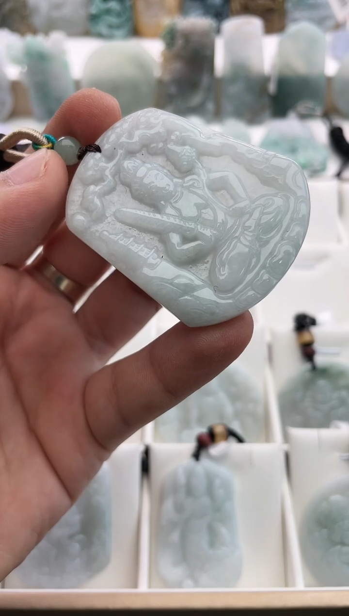 【闪购商品】翡翠颈饰未镶嵌..../1/13/122