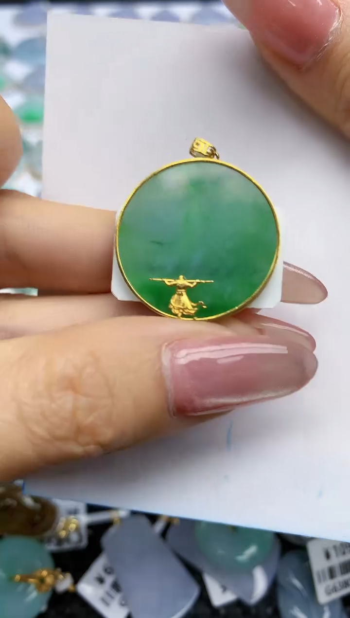 【闪购商品】翡翠挂件18K金镶嵌天然翡翠A货