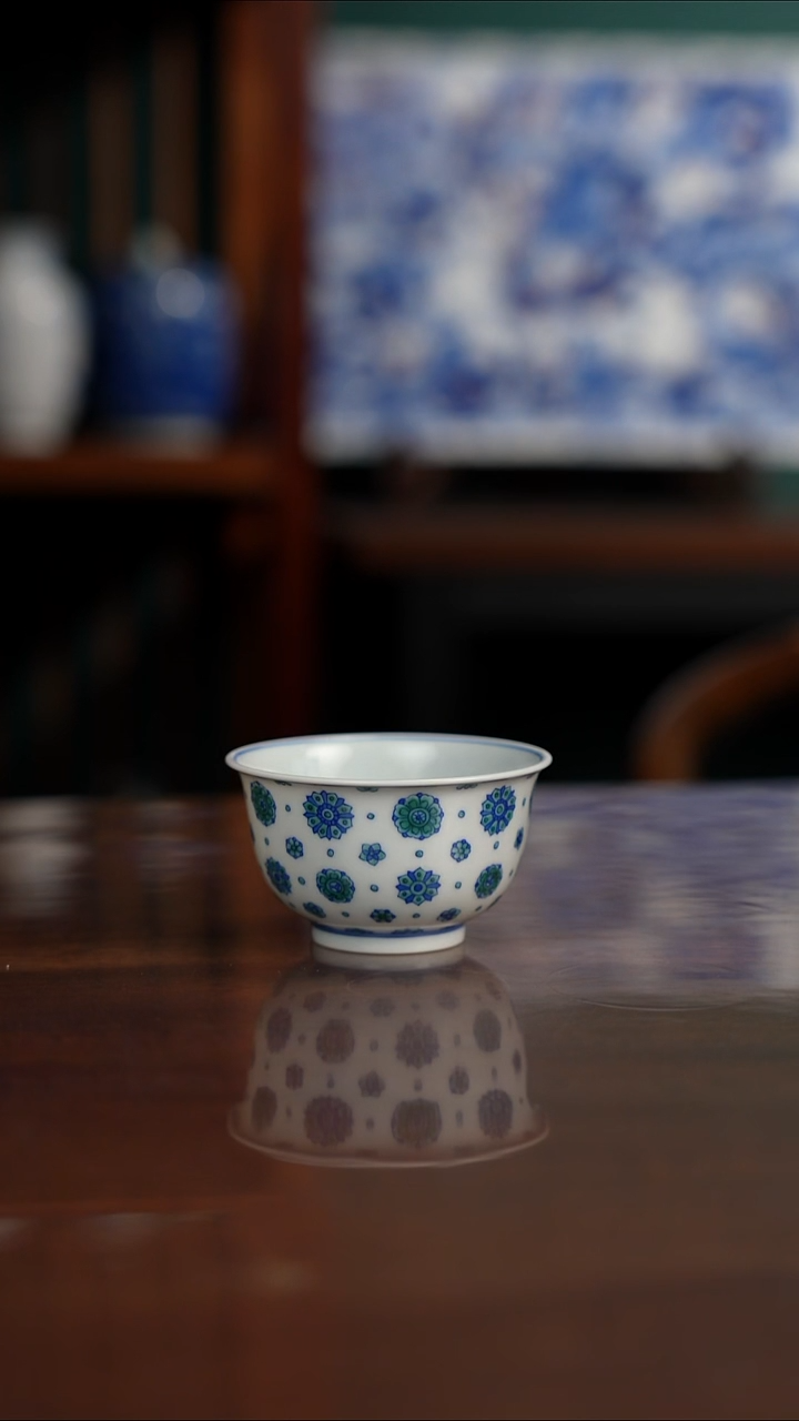 空山明月 新斗彩 皮球花