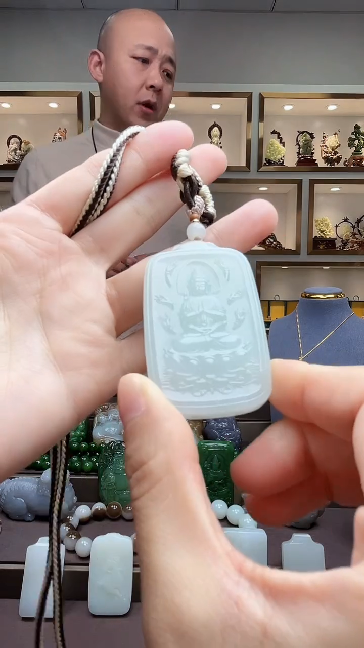 【闪购商品】和田玉颈饰未镶嵌苏