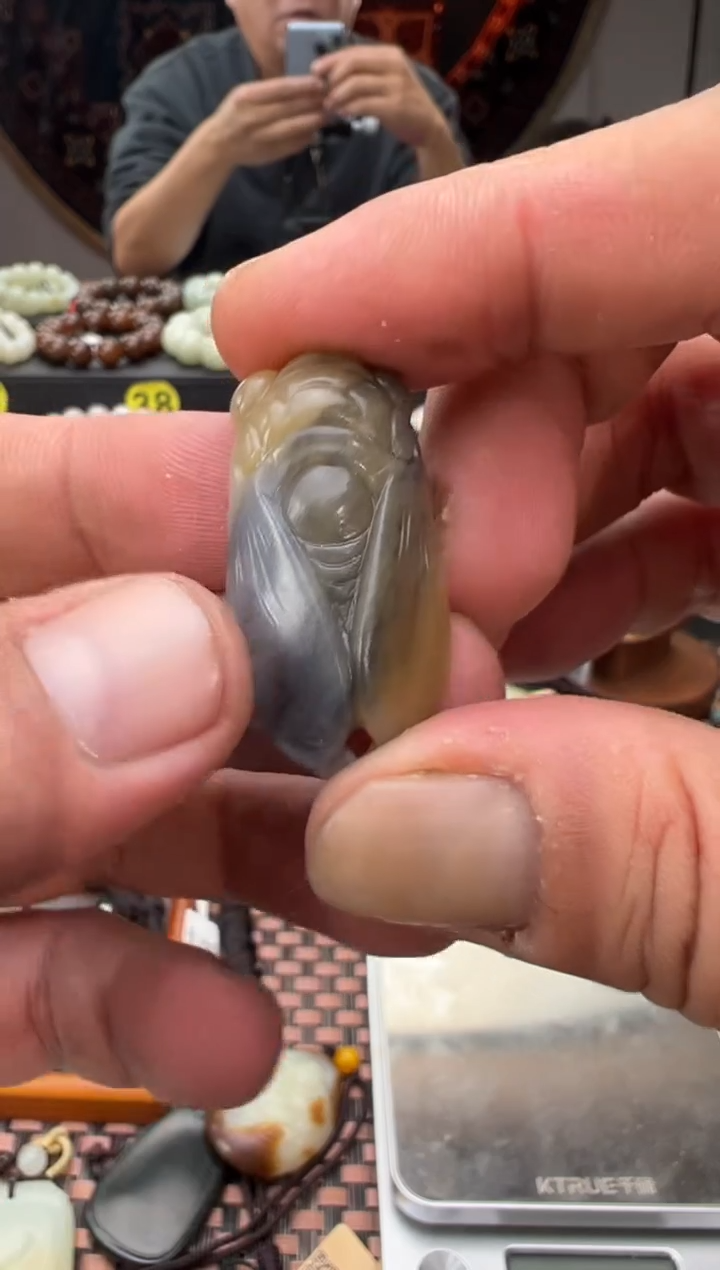 吊坠(赠链)未镶嵌和田玉楼兰三色吊坠