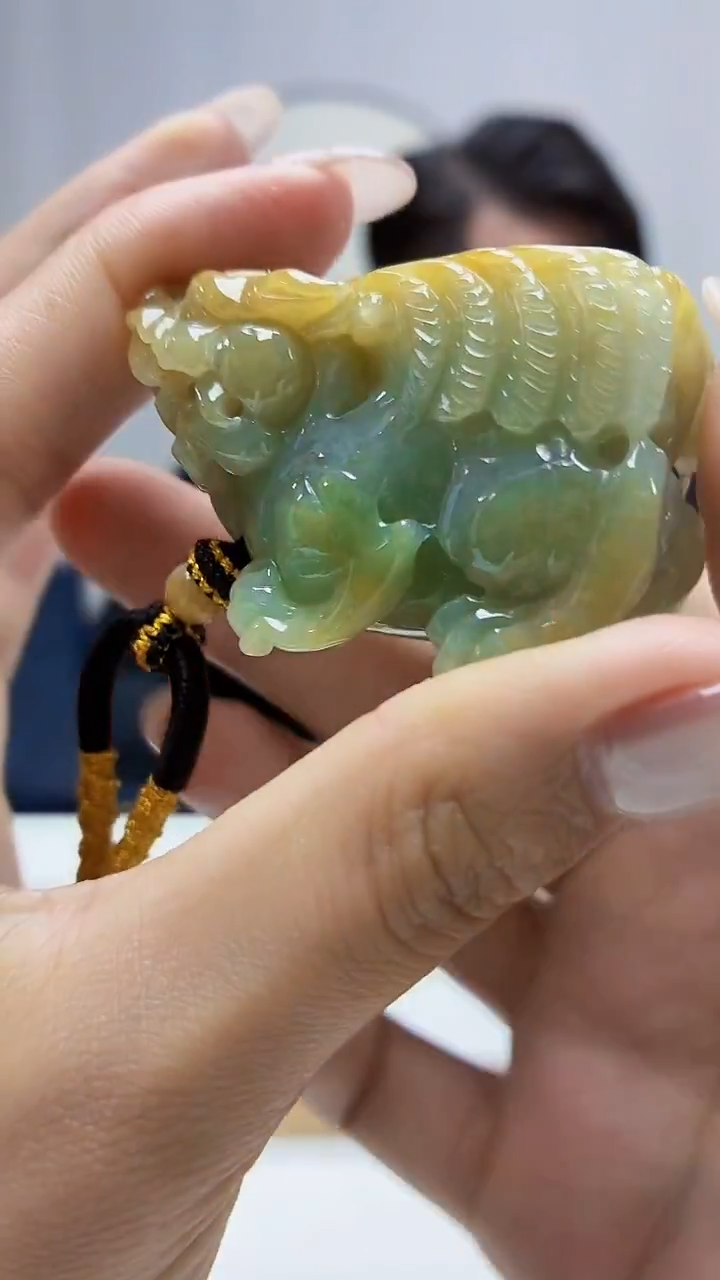 未镶嵌定制翡翠5060MM-毛货挂件25