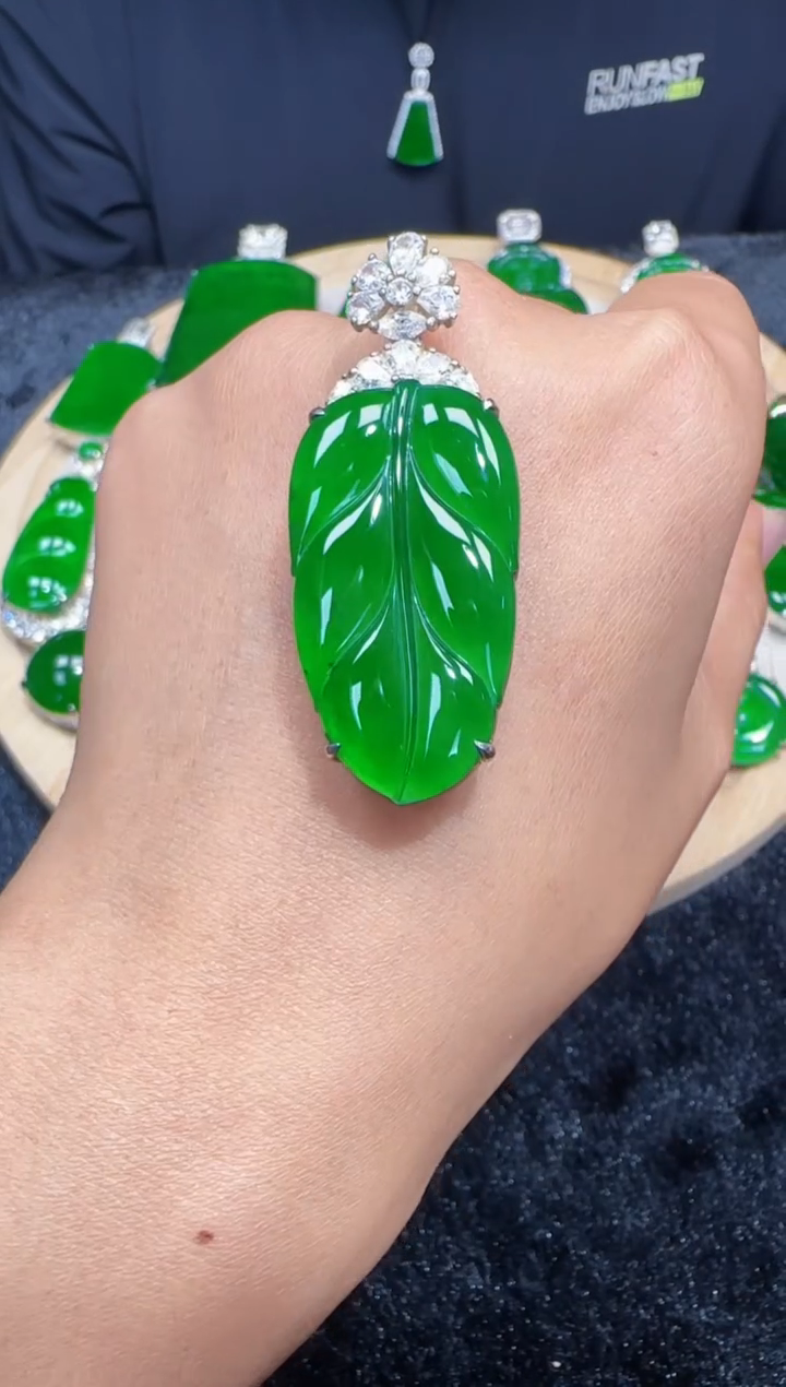 未镶嵌定制翡翠翡翠吊坠92