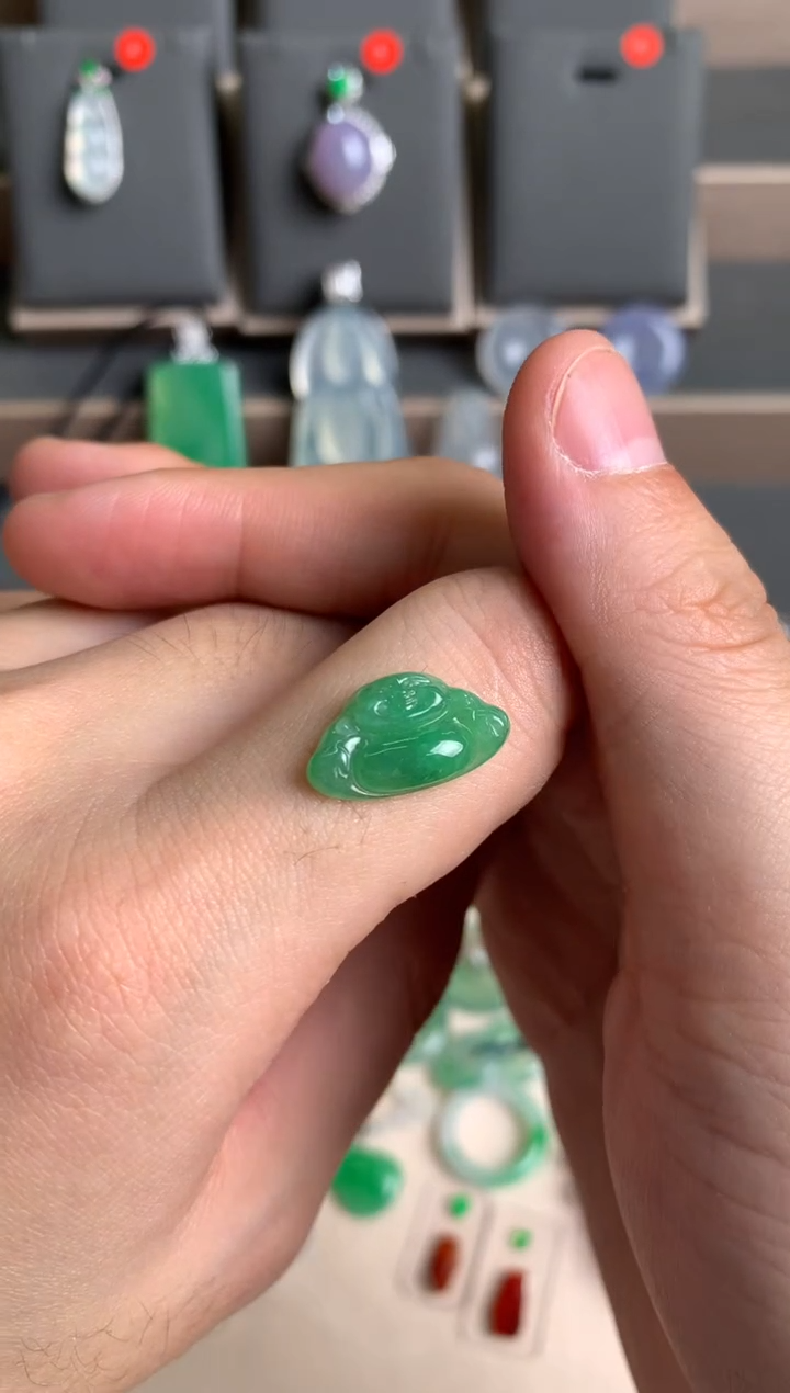 未镶嵌定制翡翠裸玉