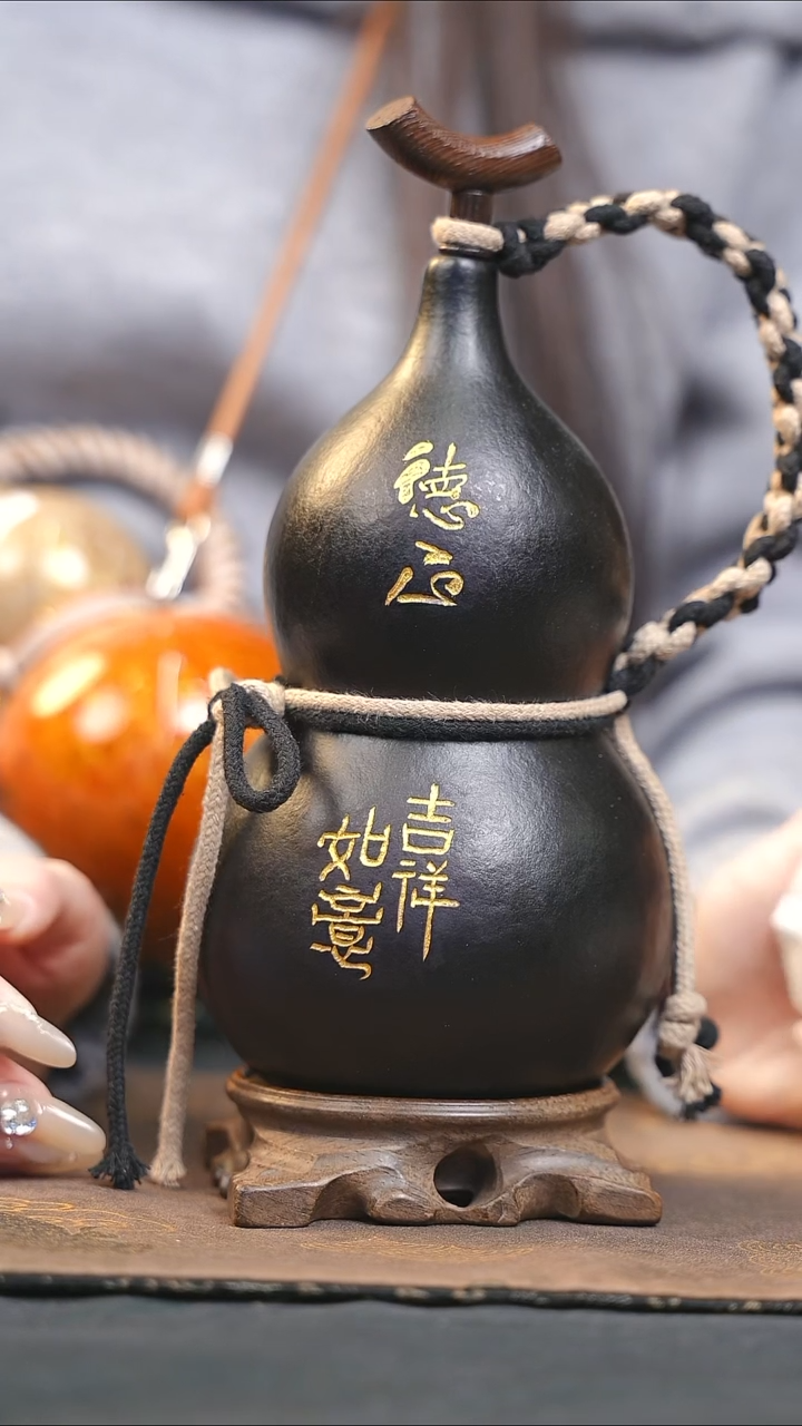 【闪购商品】XG252大漆酒葫芦不包手串及旋转底座