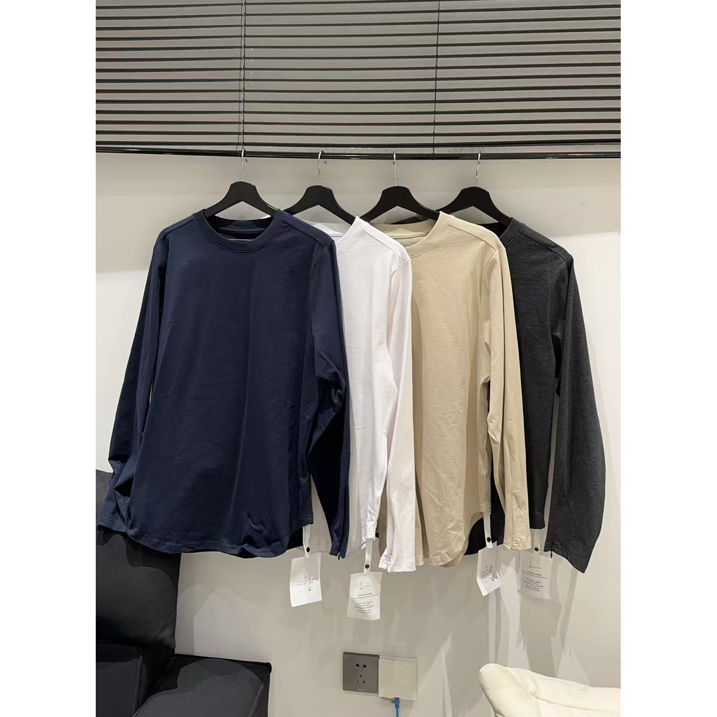 秋冬新款厂家样板清货女士T恤119