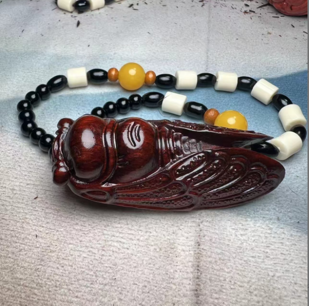 2紫檀一鸣惊人瘦蝉知了文创工艺雕刻（无礼盒）