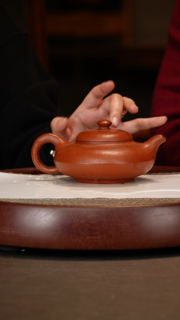 【闪购商品】紫砂茶壶鱼籽朱泥合欢
