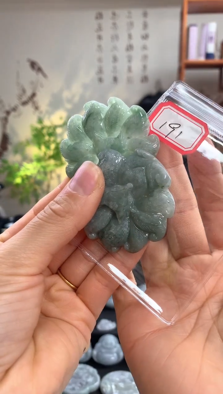 【闪购商品】翡翠颈饰未镶嵌九尾狐 191多样性发一件