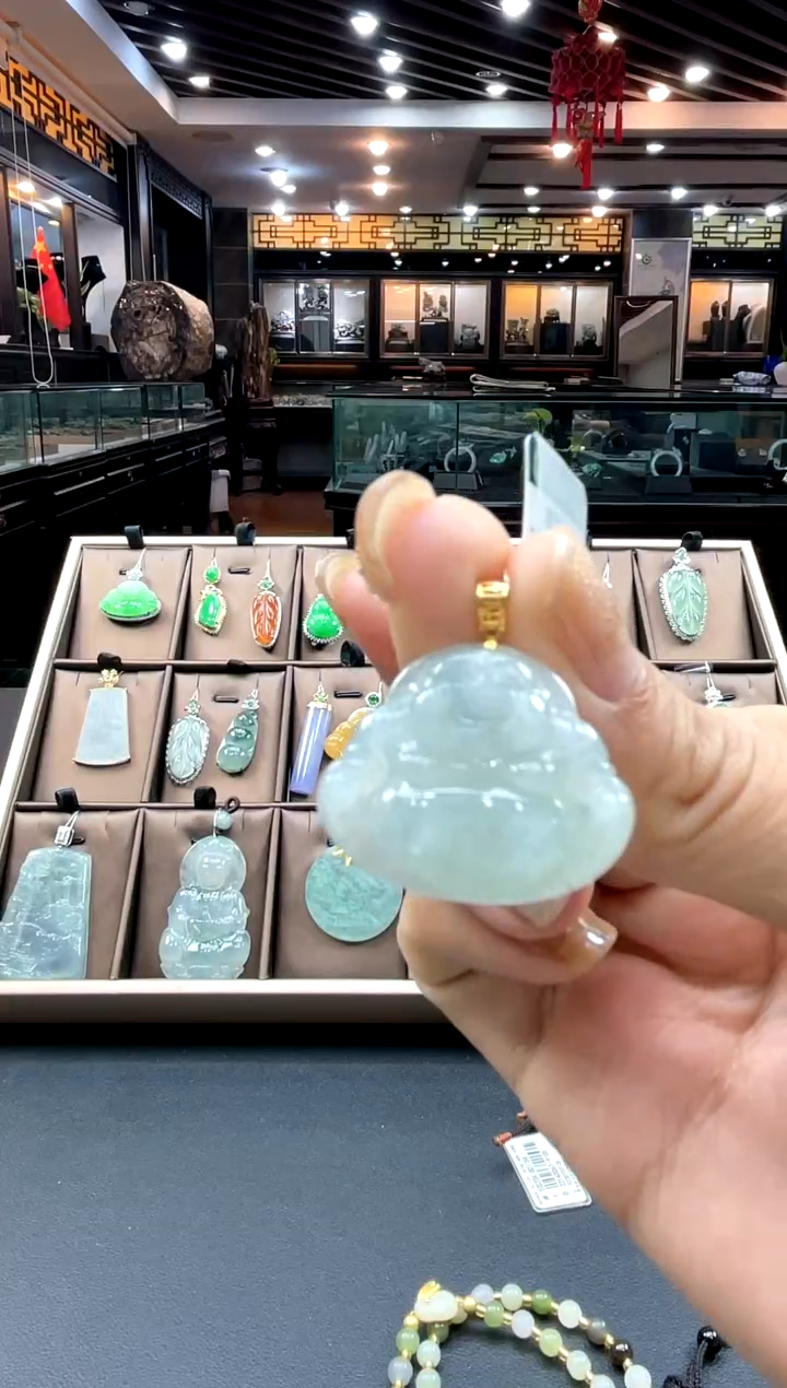 【闪购商品】翡翠颈饰18K金镶嵌佛