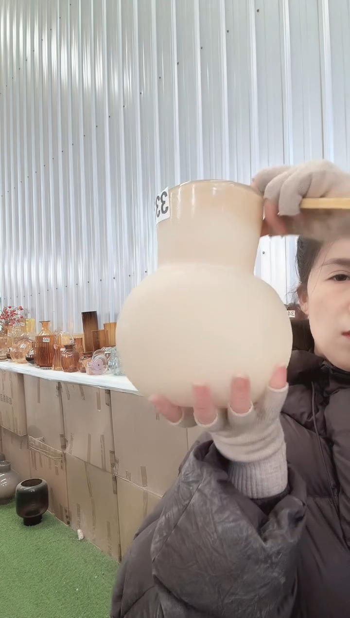 123直播玻璃花瓶