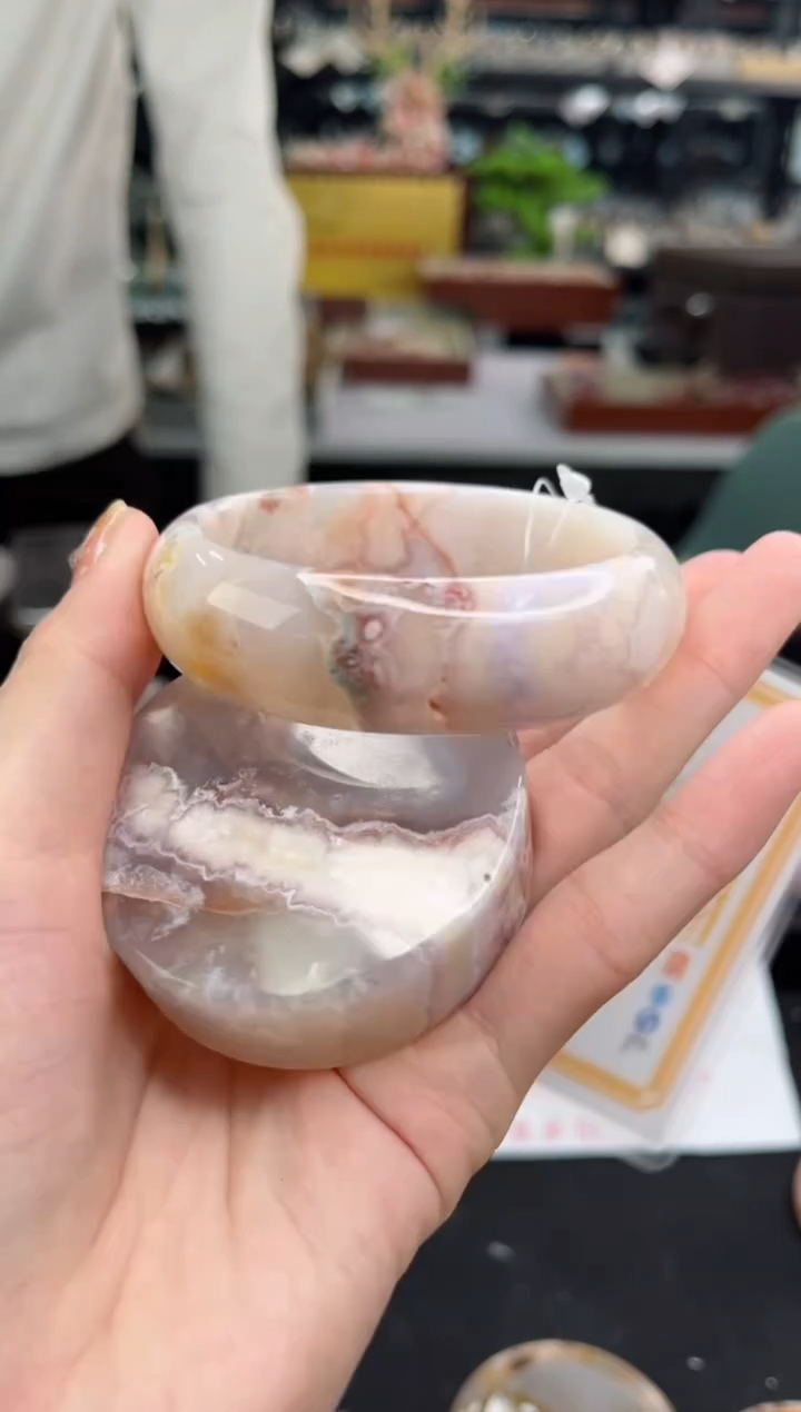 【闪购商品】石英质玉手镯未镶嵌57圈口（不退不换）1569133