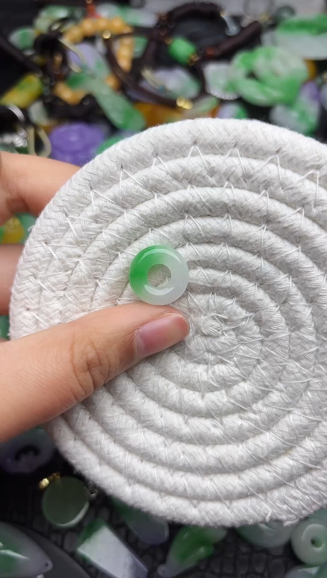 颈饰未镶嵌翡翠缅甸翡翠吊坠