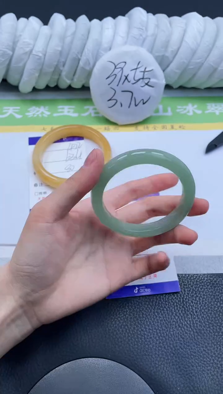 【闪购商品】石英质玉手镯未镶嵌A473-54+