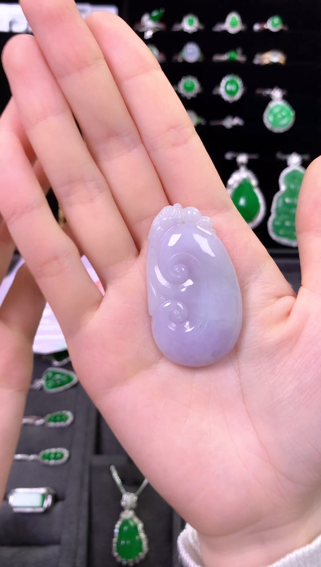 颈饰未镶嵌翡翠如意吊坠