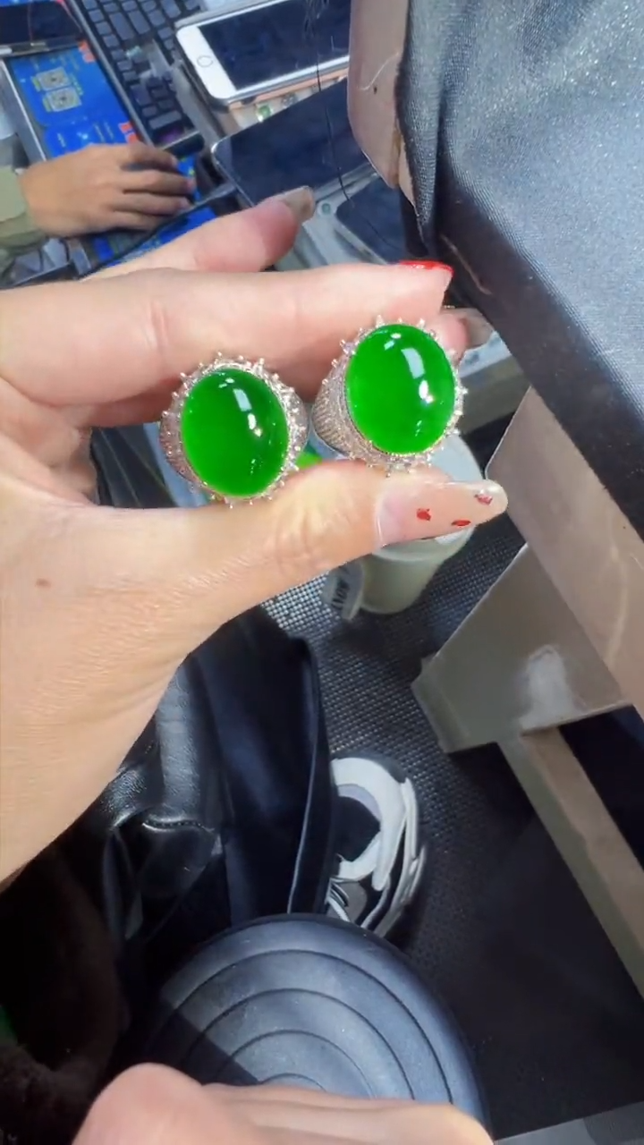 【闪购商品】翡翠戒指未镶嵌蛋面商品多样性发货1