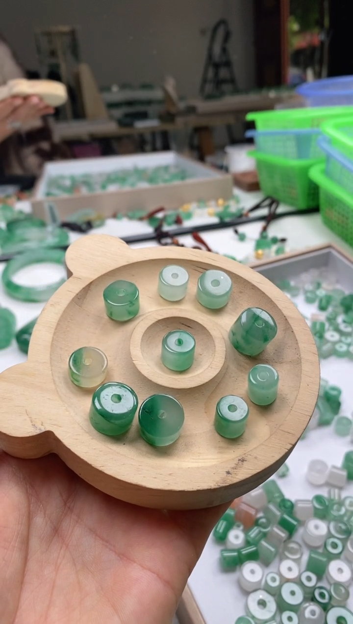 未镶嵌石英质玉车挂九**十桶珠