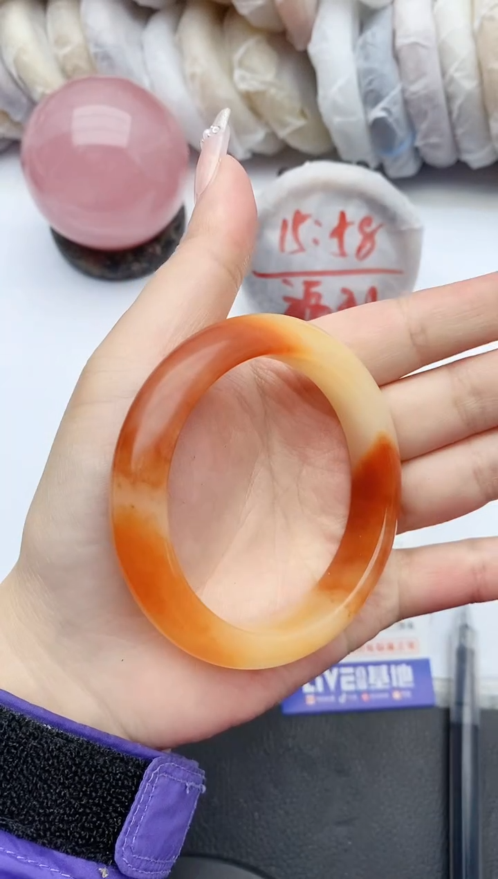 【闪购商品】石英质玉手镯未镶嵌99+57.5