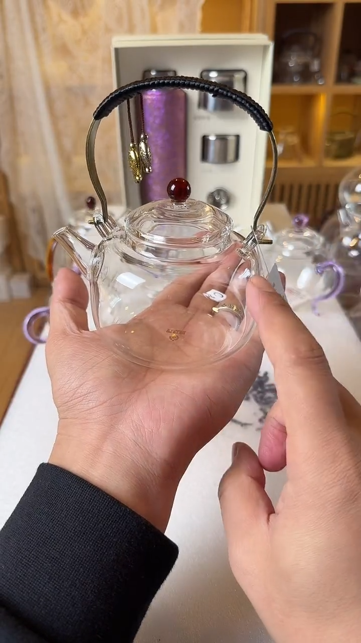 小鱼提梁。。。。。。。