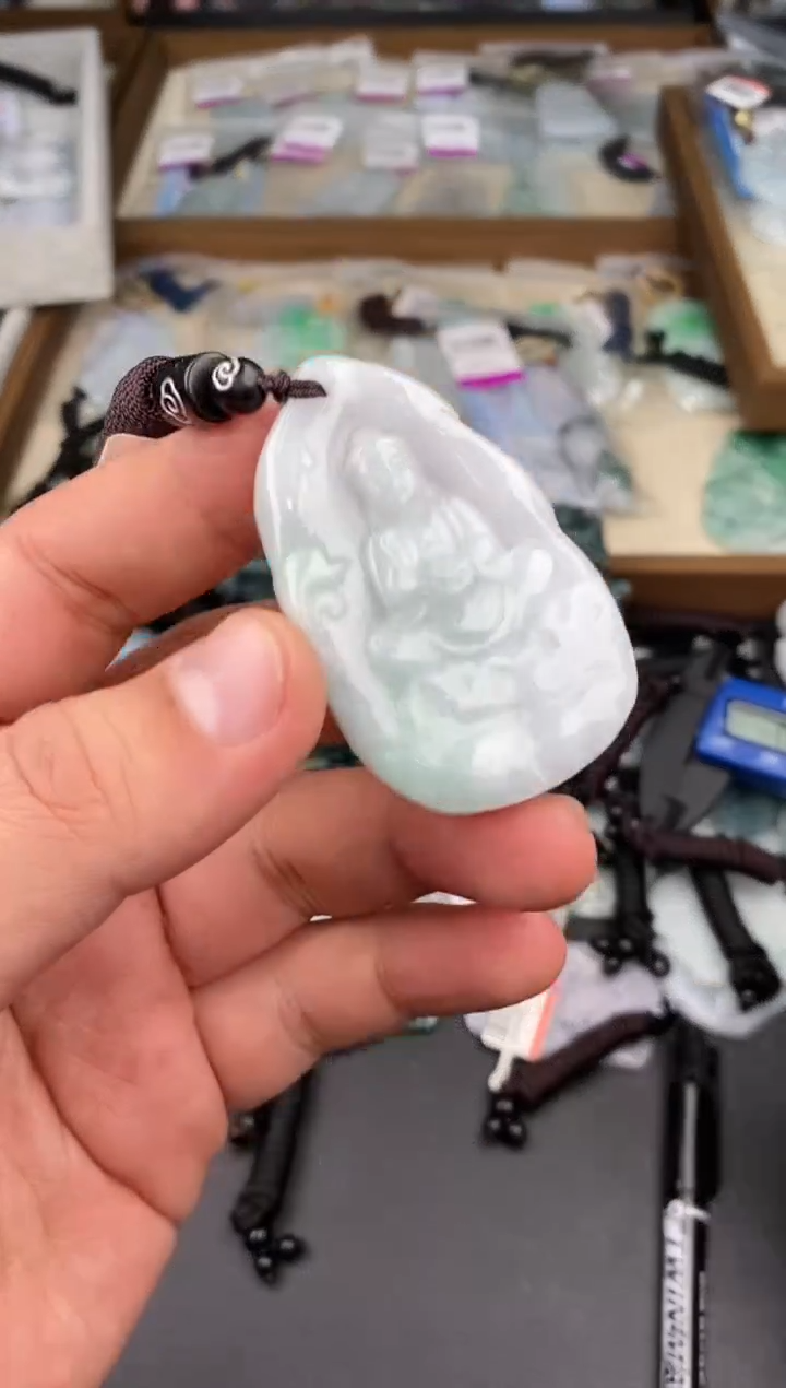 【闪购商品】翡翠颈饰未镶嵌  天然翡翠，一物一图