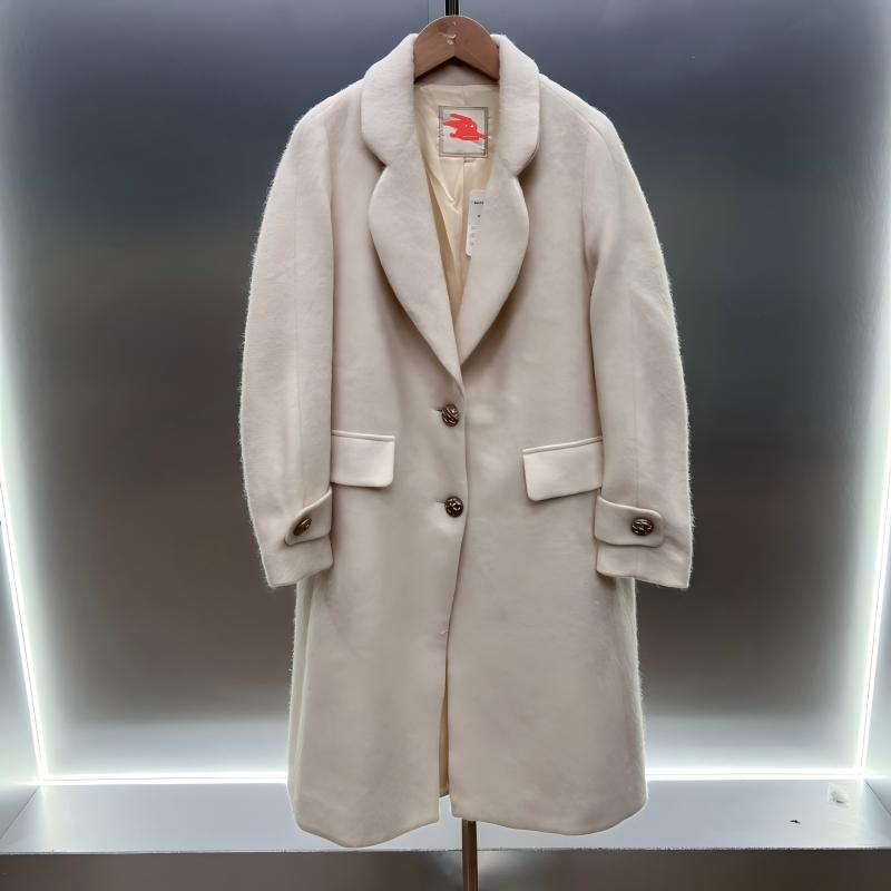 XG410001A591黑色-179上衣白色