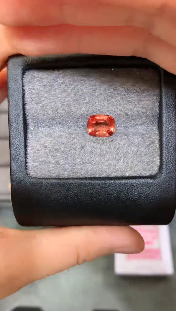 【闪购商品】定制尖晶石裸石未镶嵌枕型 日落橙色调 2.57ct