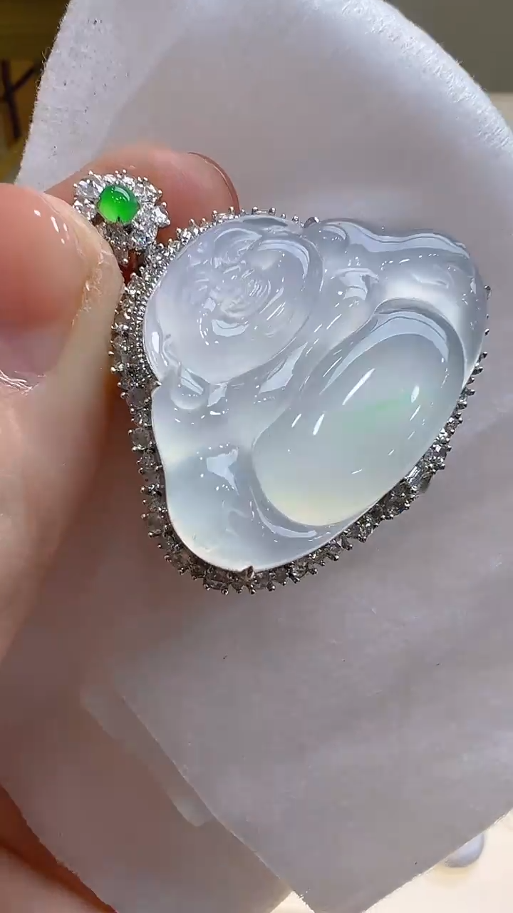 【闪购商品】翡翠吊坠(不含链)18K金镶嵌多样性发货拍一发一