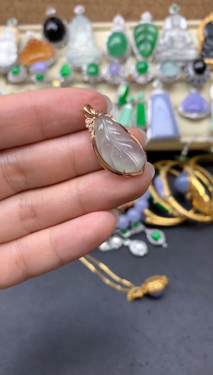 【闪购商品】翡翠颈饰18K金镶嵌131-中国好珍宝