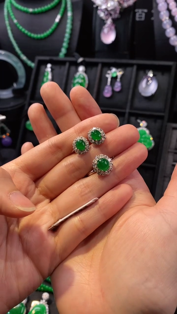 【闪购商品】翡翠戒指18K金镶嵌蛋面套装5142101