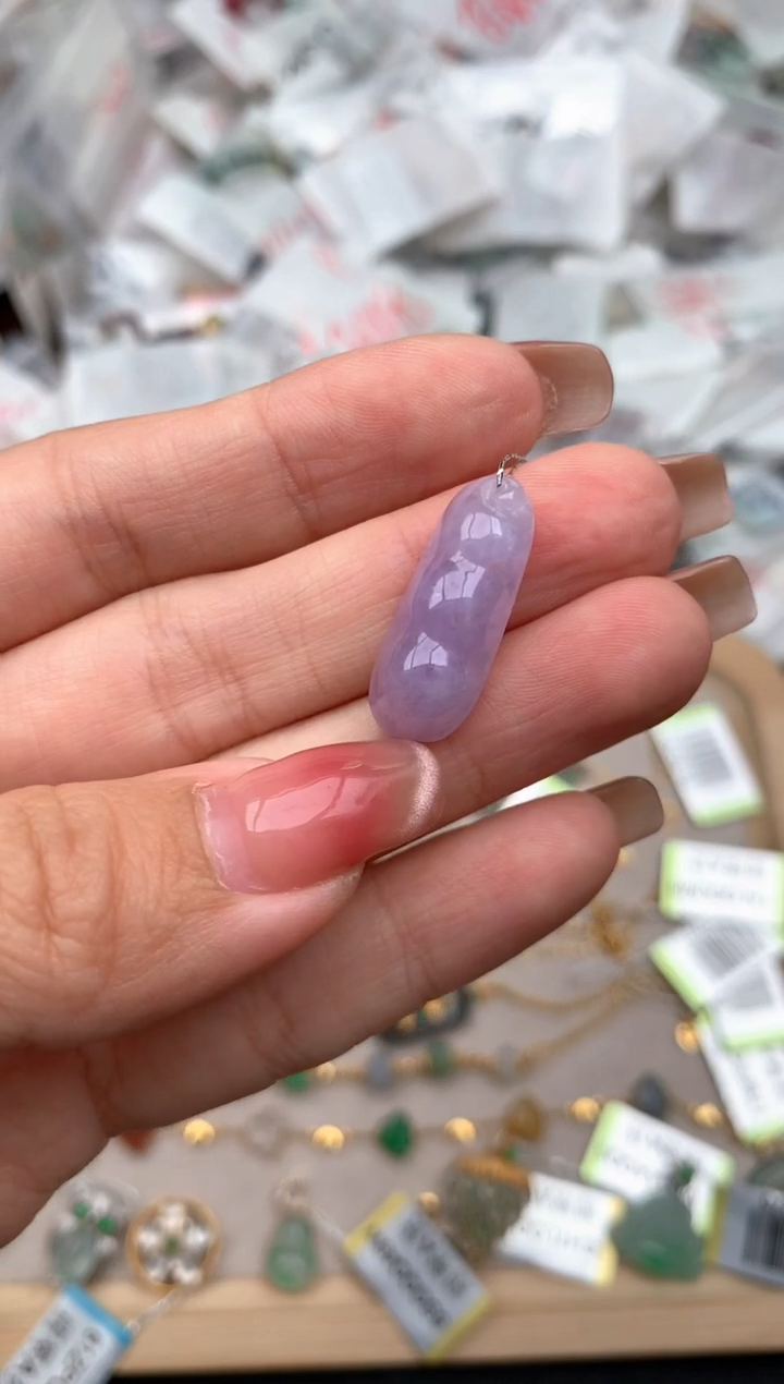 未镶嵌挂件翡翠1