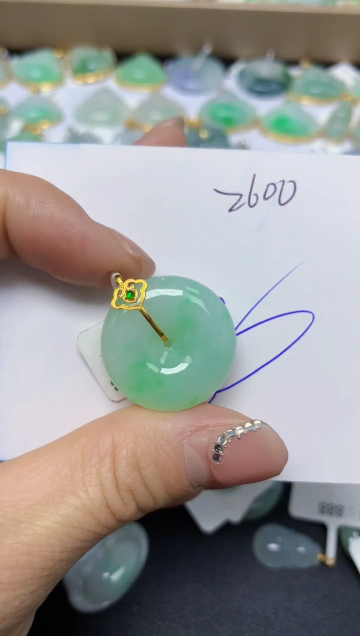 【闪购商品】翡翠挂件18K金镶嵌 天然翡翠A货