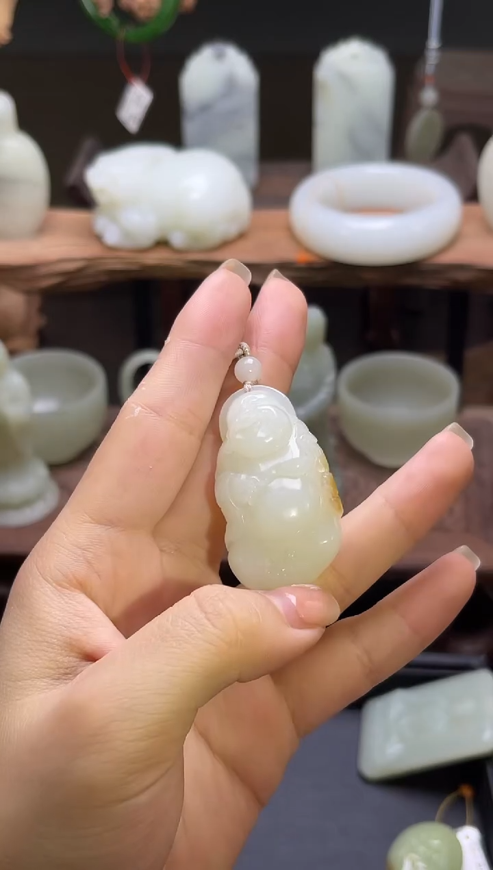【闪购商品】和田玉吊坠未镶嵌且末金山糖 逍遥佛 900329