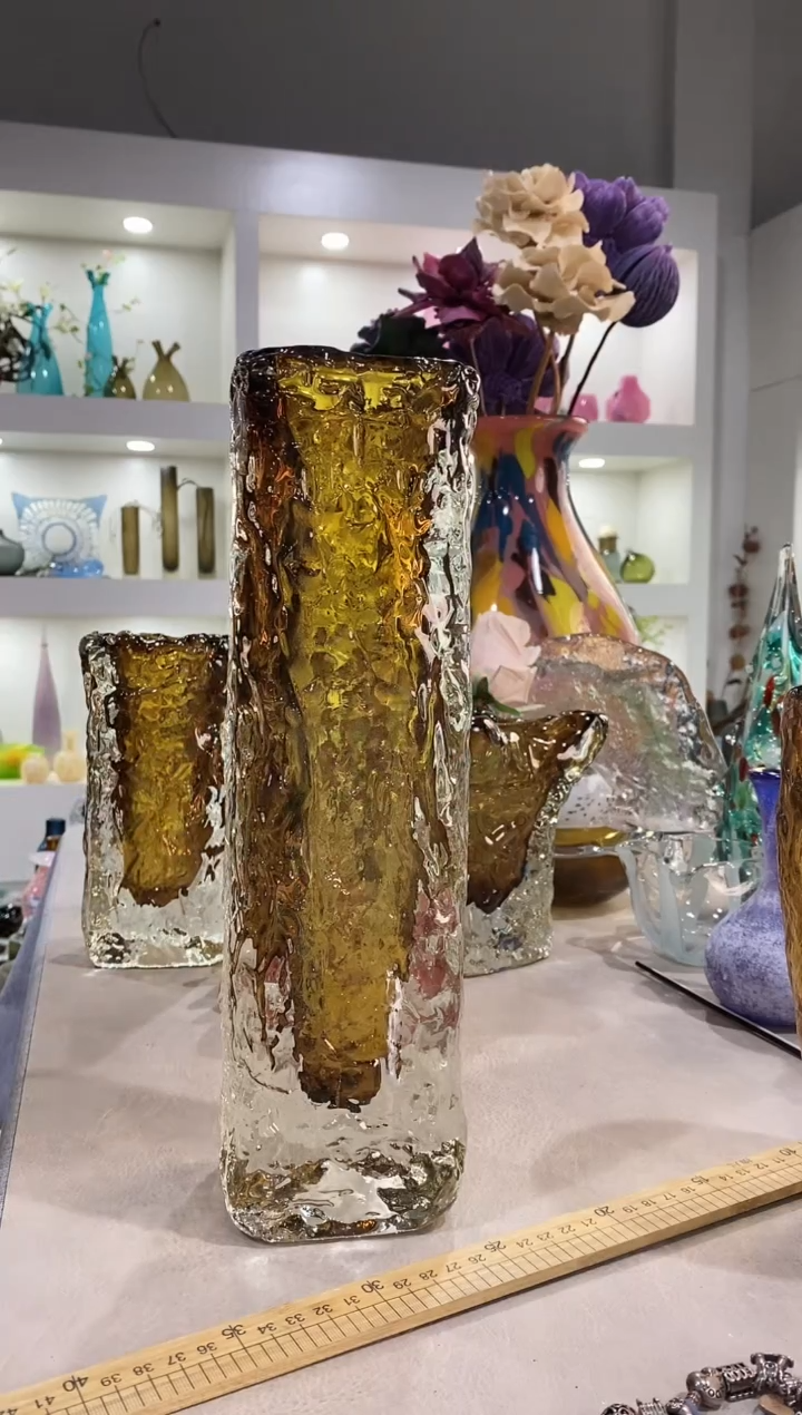 Z***惜慕忆家手作琉璃花瓶