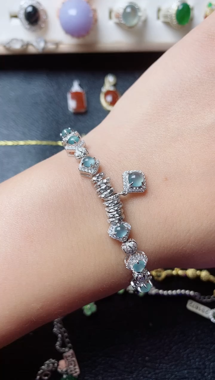 【闪购商品】翡翠戒指银S925镶嵌11111