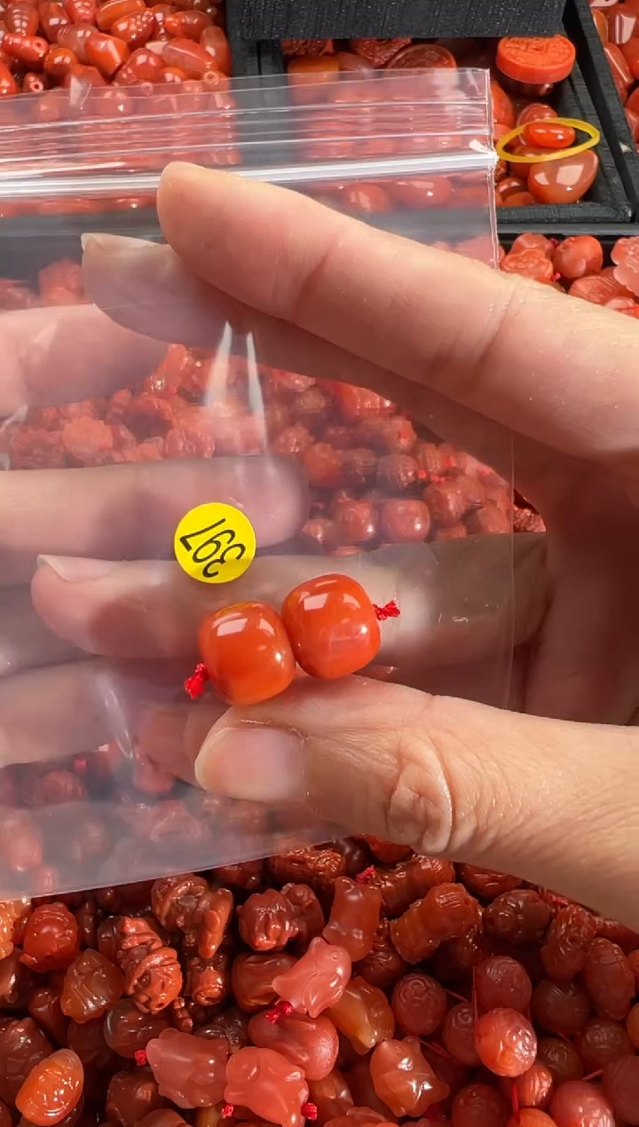 【闪购商品】南红玛瑙颈饰未镶嵌1