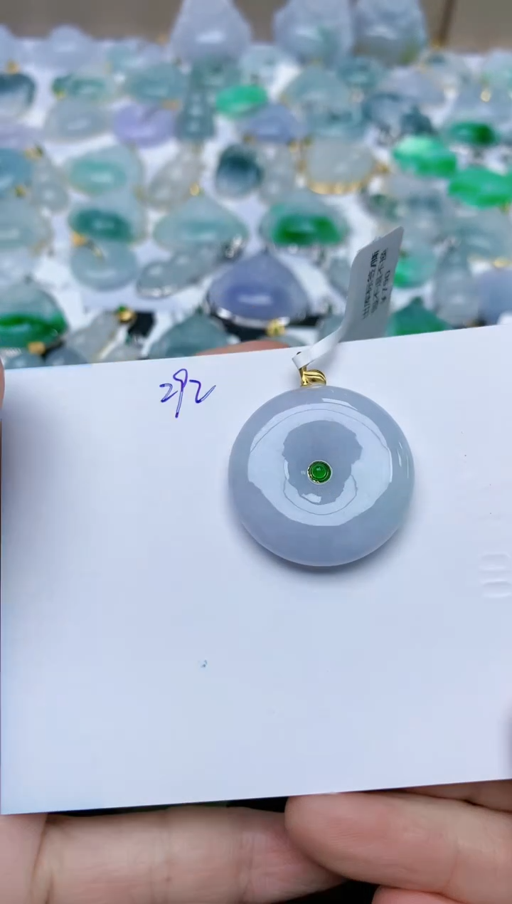 【闪购商品】翡翠颈饰18K金镶嵌天然翡翠A货    