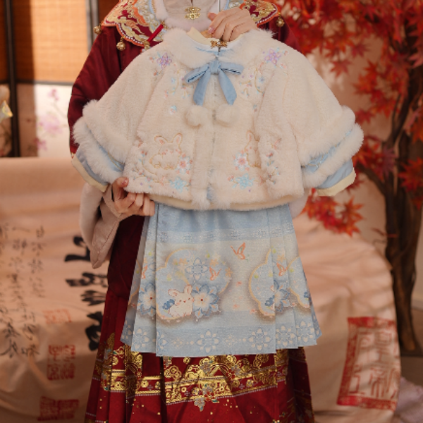 女童冬季加厚马面裙套装2025冬装儿童加绒汉服民族风公主裙拜年服