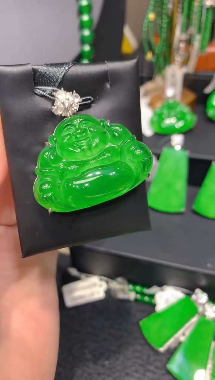 颈饰银S925镶嵌翡翠36一季