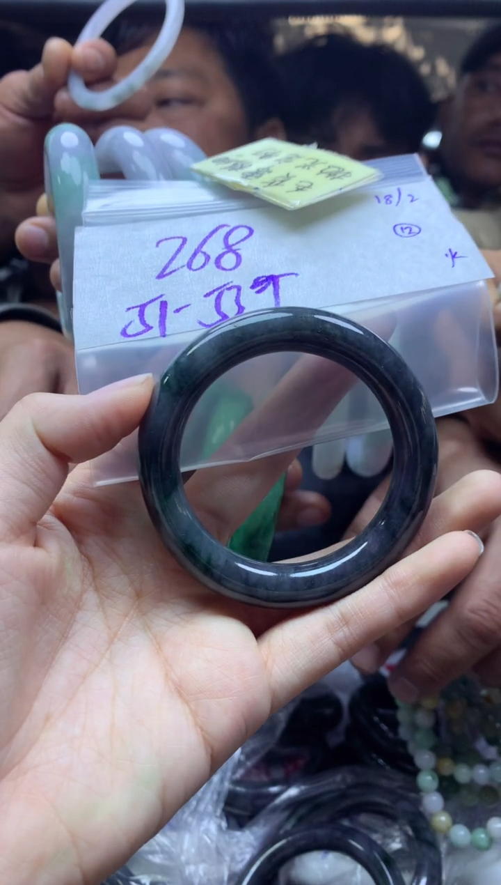 【闪购商品】定制翡翠未镶嵌手镯毛货需精细抛光+多人+268元