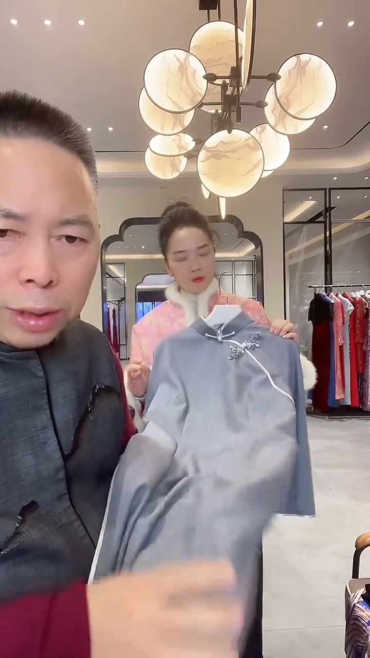 织绣灰色羊毛定制款素雅长旗袍 599 xl码 