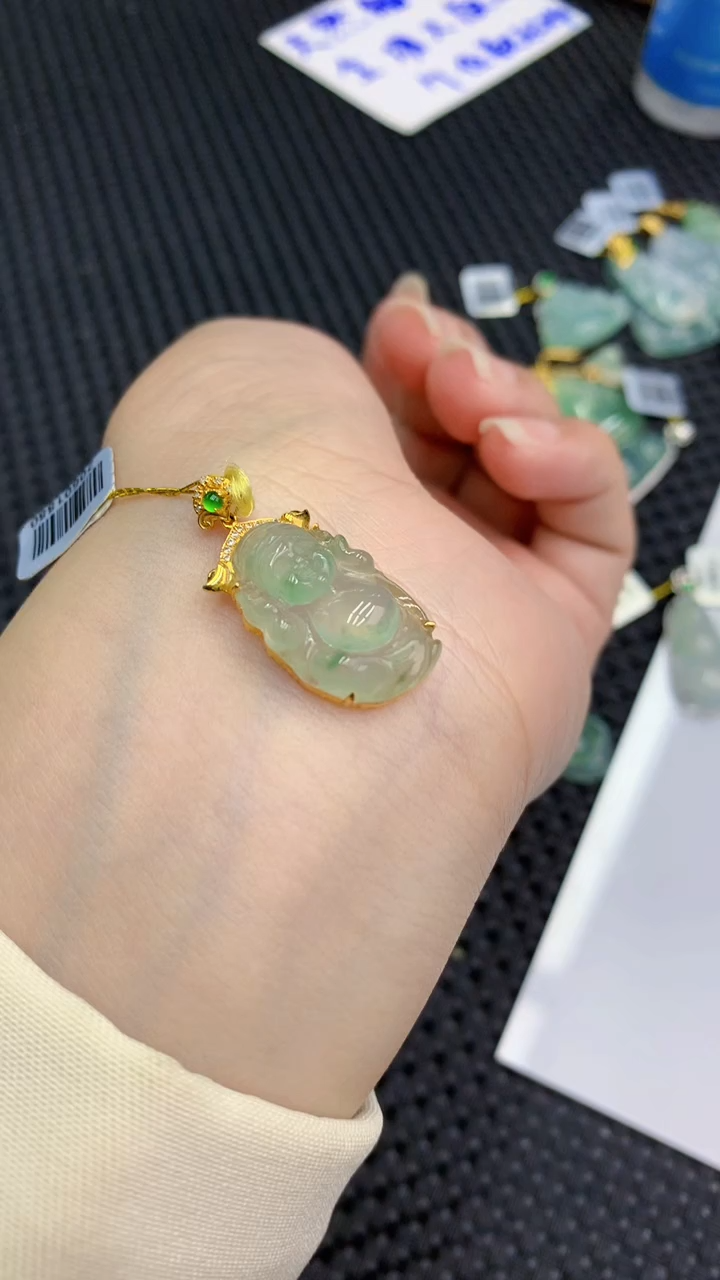 【闪购商品】翡翠颈饰18K金镶嵌            8