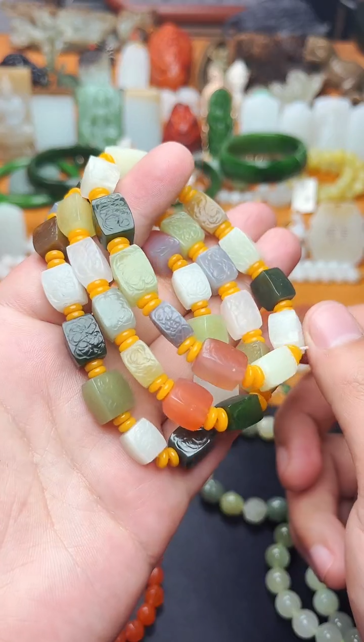 【闪购商品】和田玉手串未镶嵌多宝手串01