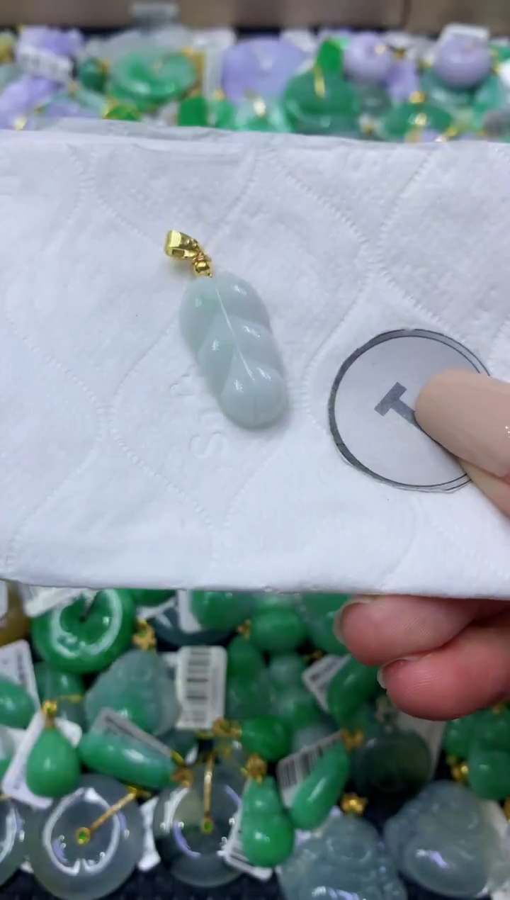 颈饰未镶嵌翡翠天然缅甸翡翠A货